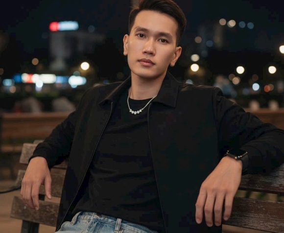 Hữu Trí 